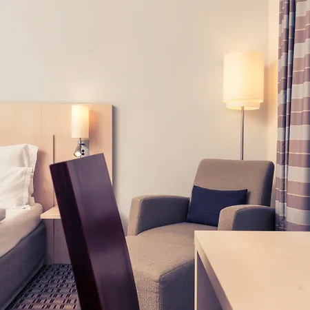 Mercure Am Friedensplatz 4*