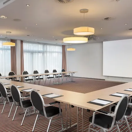 Hotel Mercure Am Friedensplatz 4*