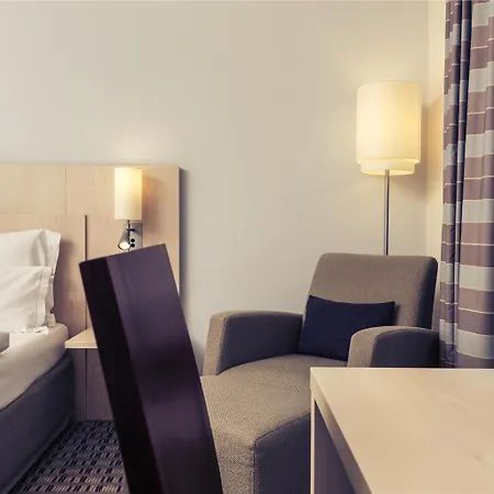 Mercure Am Friedensplatz 4*