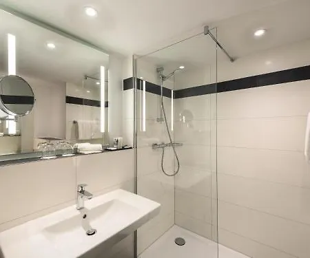 מלון Mercure Am Friedensplatz 4*