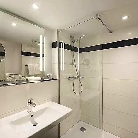 Mercure Am Friedensplatz מלון 4*