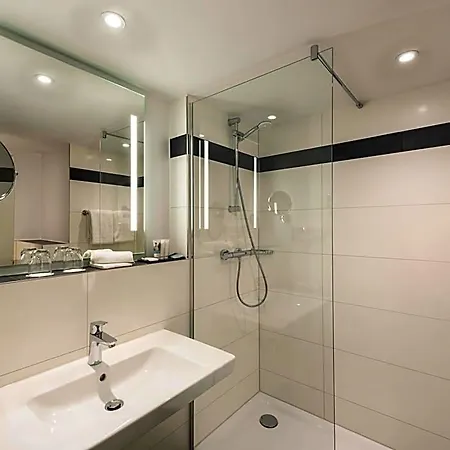 מלון Mercure Am Friedensplatz 4*