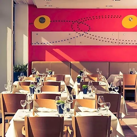 Mercure Am Friedensplatz מלון 4*