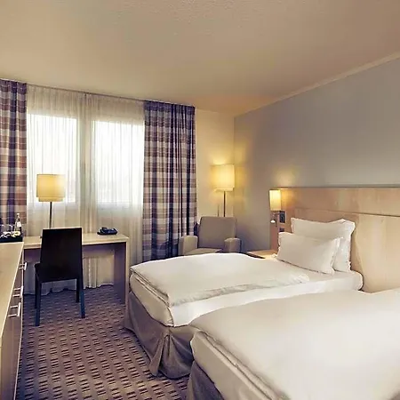 מלון Mercure Am Friedensplatz 4*