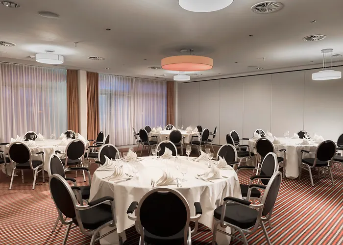 Mercure Am Friedensplatz 4*