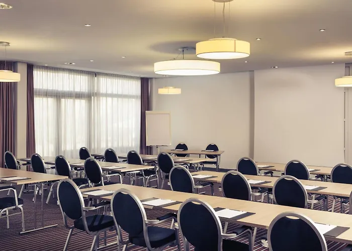 Mercure Am Friedensplatz 4*