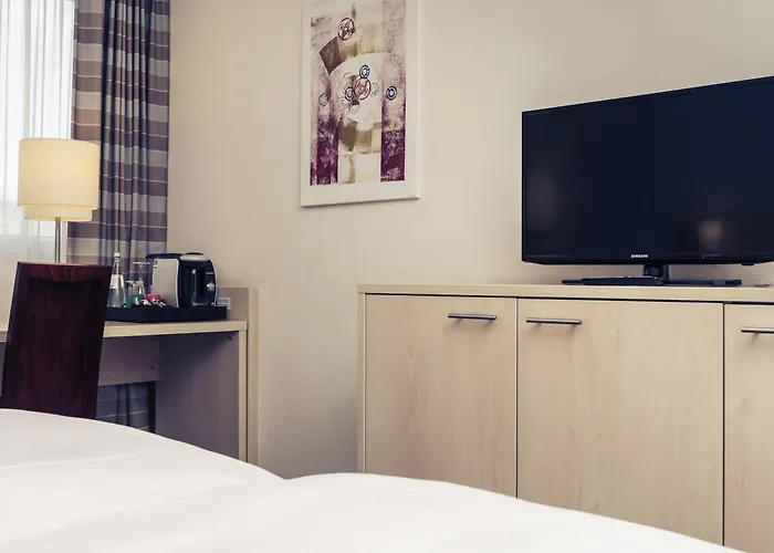 Mercure Am Friedensplatz 4*